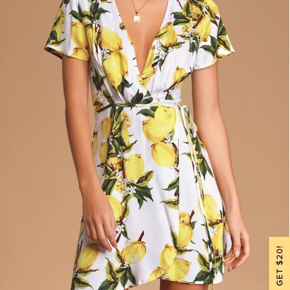Lulu’s Lemon Dress